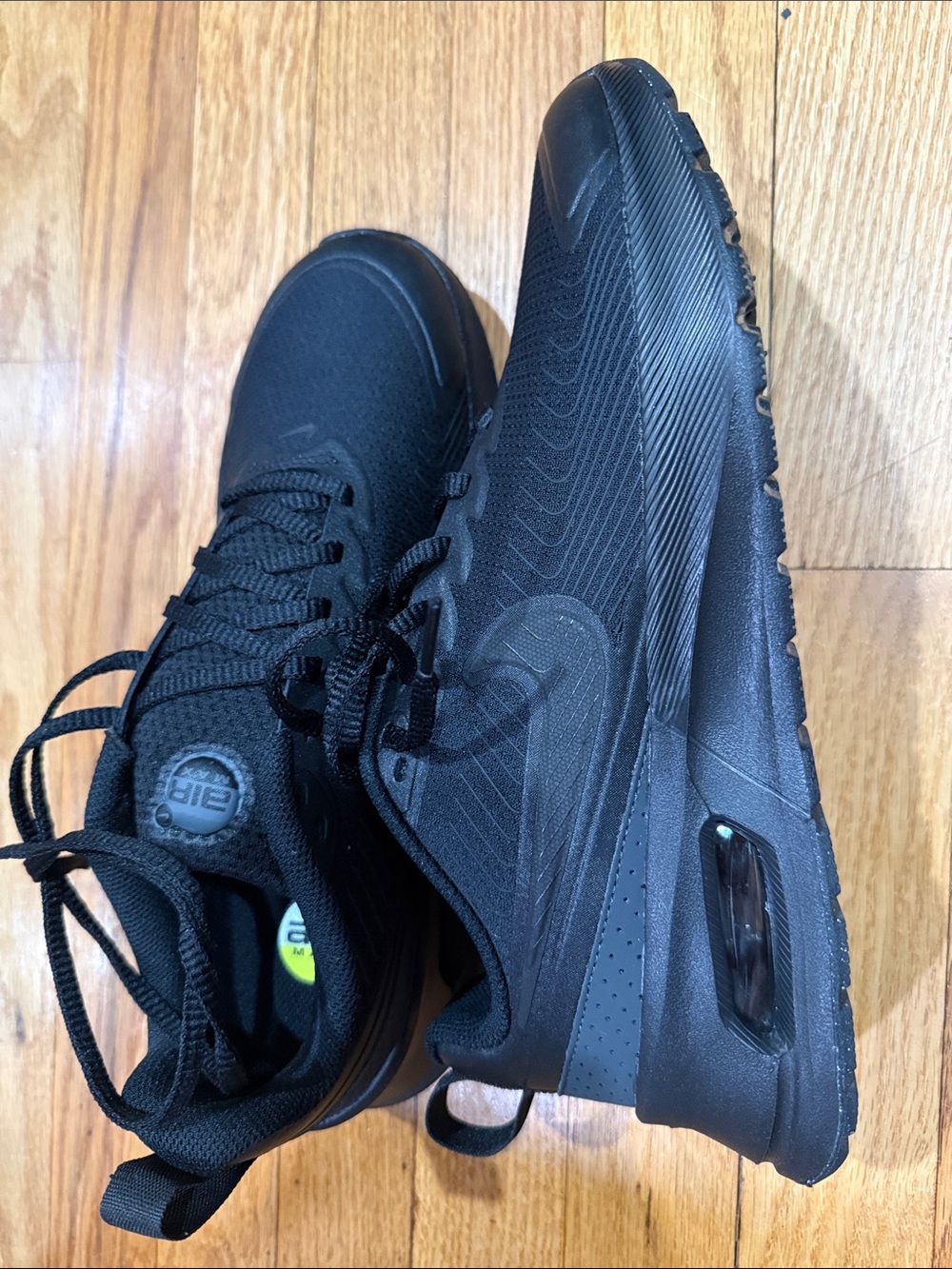 *NEW* Men's Air Max Nico’s Black Athletic Air-Cushioned Sneakers
